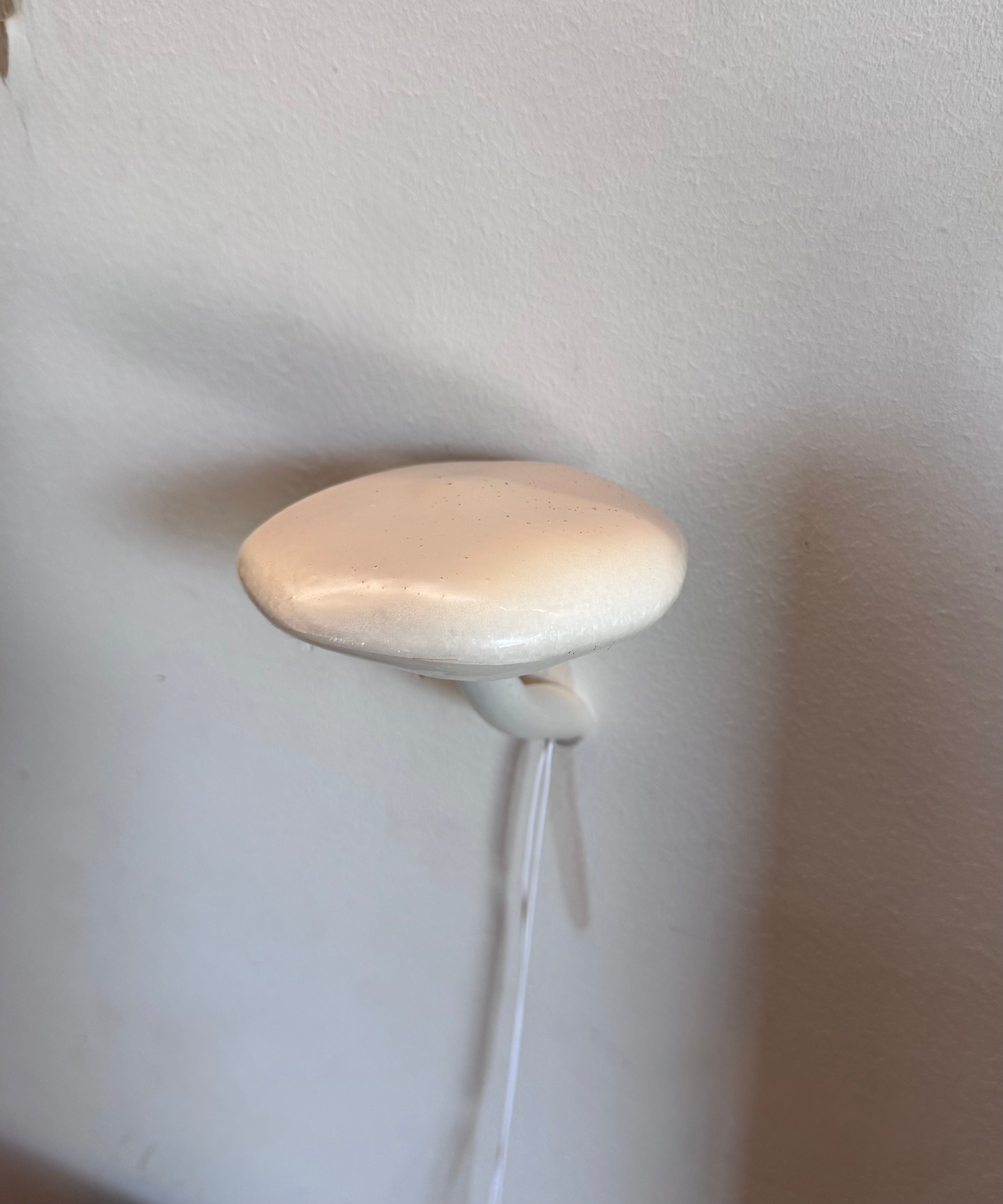 Mushroom lamp