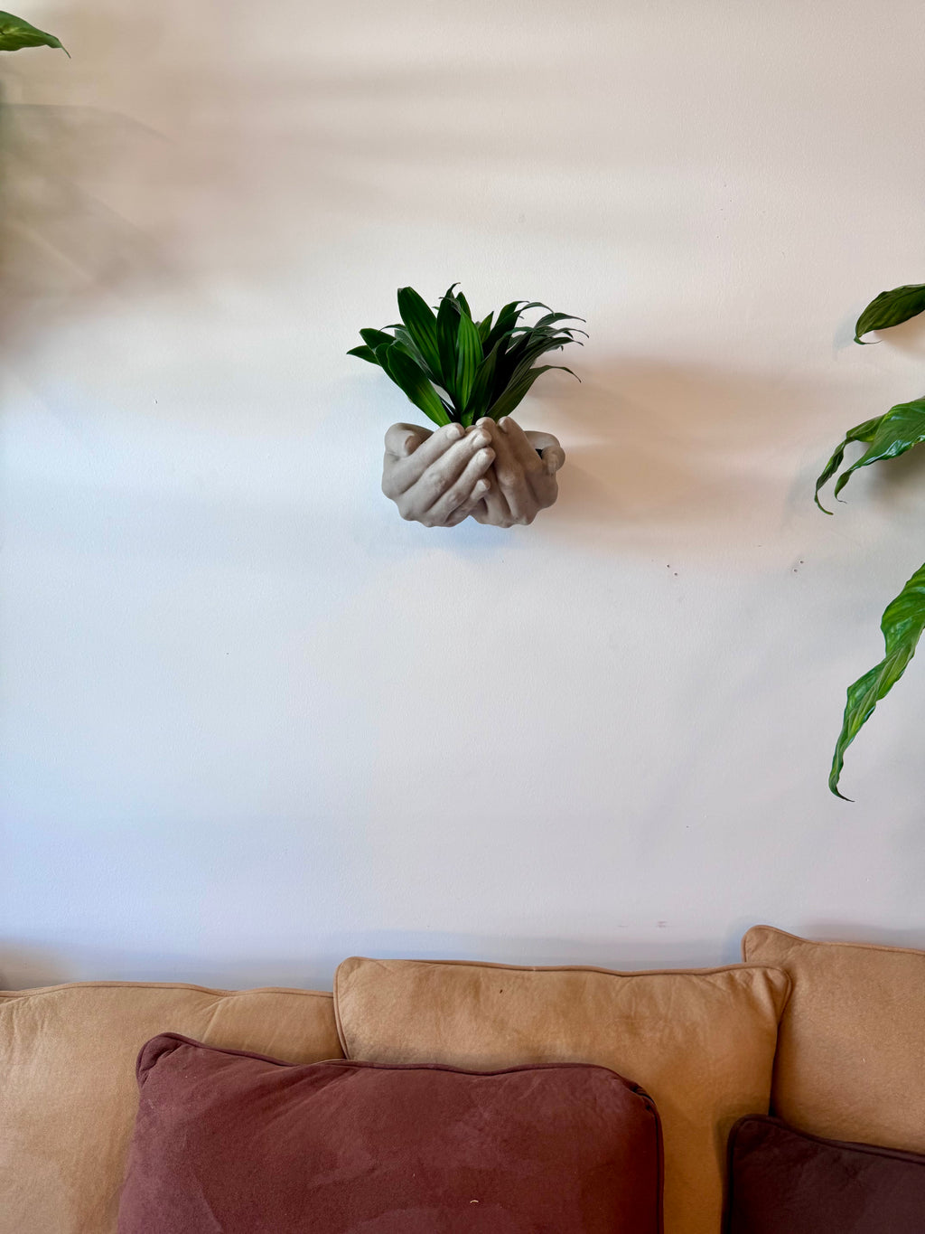 Two hand wall planter